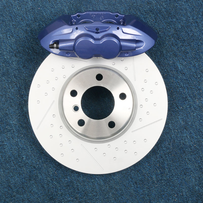 Крумциркули тормоза бака фронта 4 высокой эффективности 345mm роторы 370mm Dimpled и прорезанные